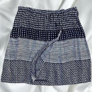 Ann Taylor LOFT patterned wrap style A line mini skirt